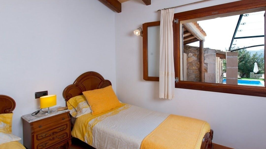 Bedroom 3, Villa Son Fe Alcudia with pool bbq wifi, Baleares