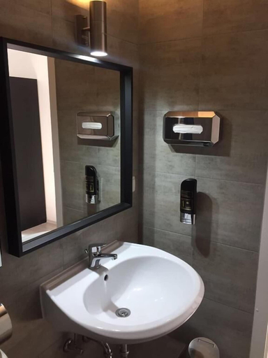 Bathroom 5, Main Hotel Frankfurt City, Frankfurt am Main