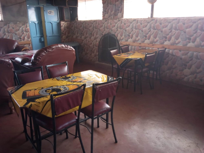 Food & Drinks 4, Honi Resort, Kieni