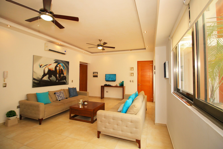 Others 5, Menese 25-26, Cozumel