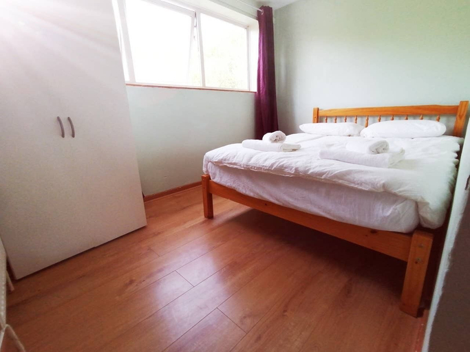 Bedroom 2, Waterside House, Milton Keynes