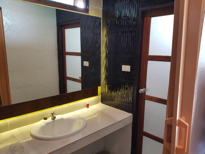 Bathroom 3, Slow Life Sabaidee Pai, Pai