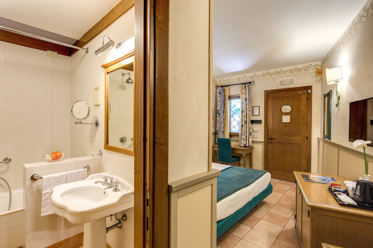 Bathroom 4, Hotel Santa Maria, Rome