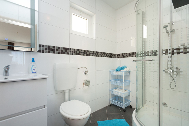 Bathroom 4, Apartments Paradis, Rovinj