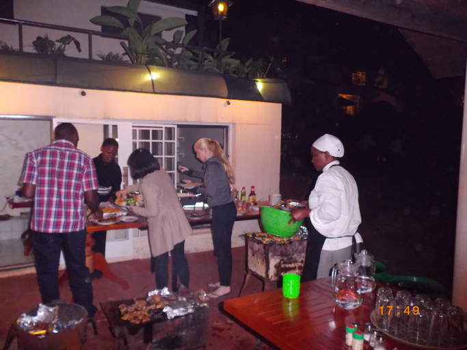 Food & Drinks