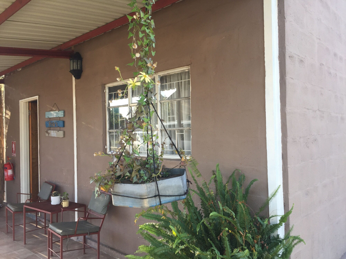 Exterior & Views 2, Ditlhapi Guest House, Ngamiland West