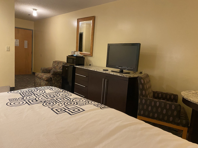 Bedroom 3, Knights Inn & Suites Dublin, Pulaski
