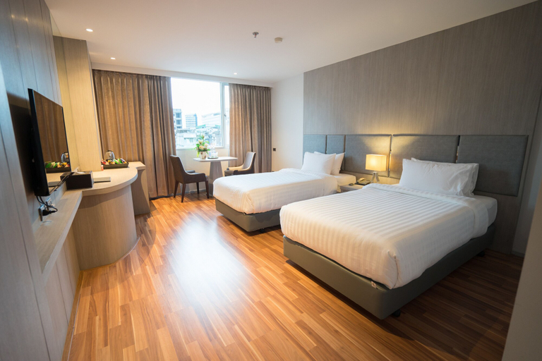 Bedroom 3, New Season Square Hotel, Hat Yai