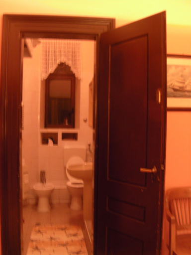 Bathroom 3, Alla Stazione, Trieste