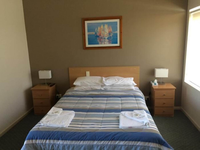 Bedroom 3, St Leonards Hotel, Greater Geelong - Pt B
