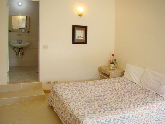 Bedroom 2, Micro Beach Hotel, Saipan
