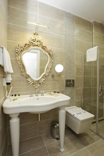 Bathroom 5, The White Swan Suites Beyoglu, Beyoğlu