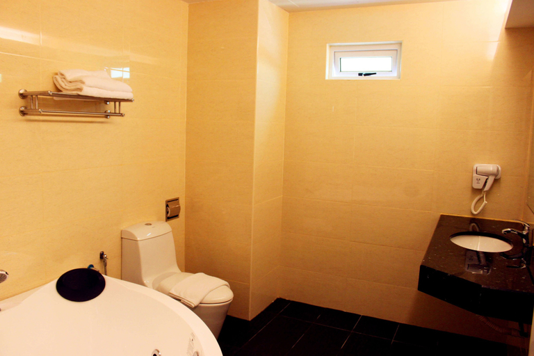Bathroom 5, Hotel Time Nilai, Seremban