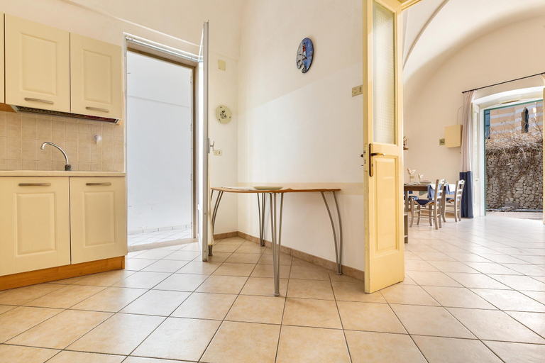 Interior 4, 2217 Appartamenti La Roccia - Trilo by Barbarhouse, Lecce