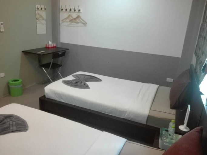 Bedroom 3, White Monkey Guesthouse, Muang Phetchaburi