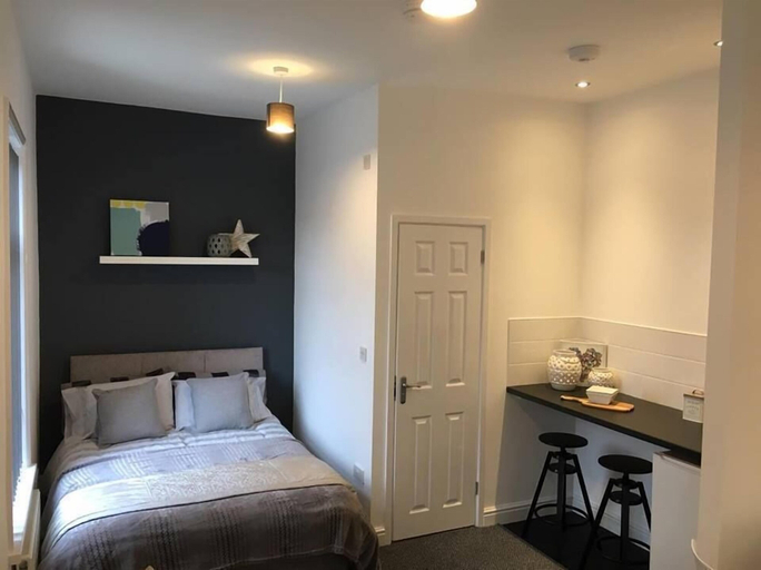 Bedroom 2, Townhouse @ Allen St - Stoke, Stoke-on-Trent