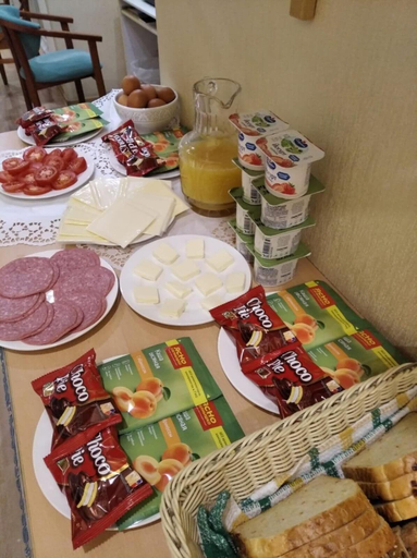 Food & Drinks 5, Nevsky 105, Sankt-Peterburg gorsovet