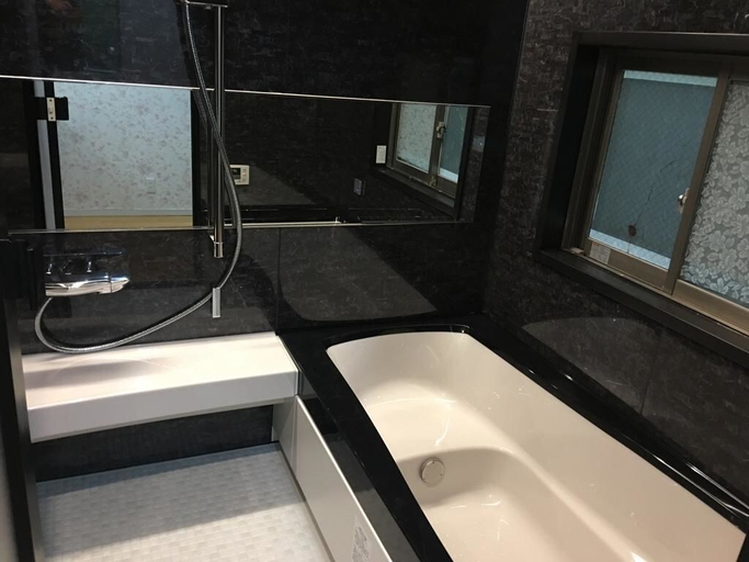 Bathroom 4, Hostel Familia, Osaka