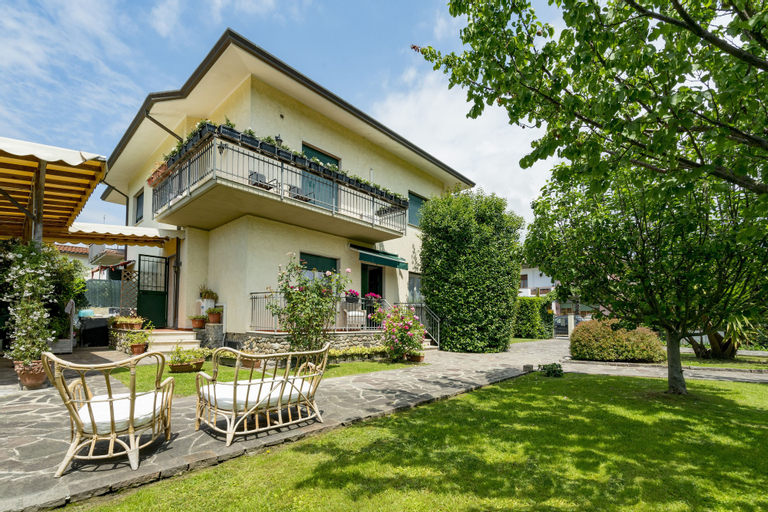 B&B Miami Beach, Lucca