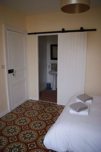 Bedroom 3, Le Petit Molière Chambres d'Hôtes, Hérault