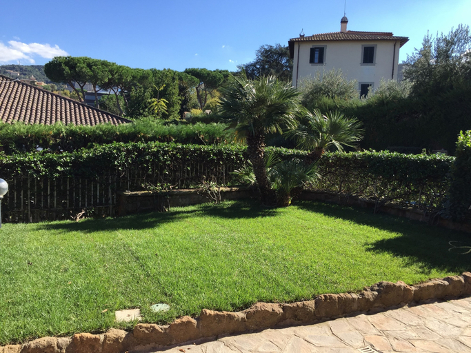 Exterior & Views 2, VillaGiò B&B, Rome