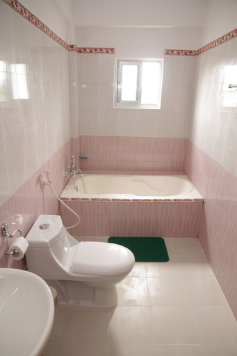 Bathroom 3, Hotel Guru Grand, Gandaki