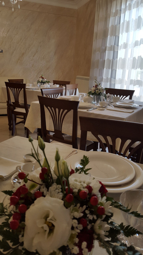 Food & Drinks 5, Daphnae House, Agrigento