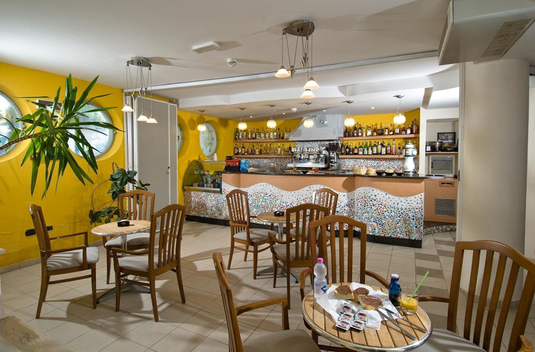 Food & Drinks 5, Nuovo Diana, Ancona
