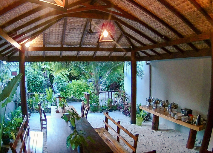 Food & Drinks 5, Thundi Sea View, Vaavu Atoll