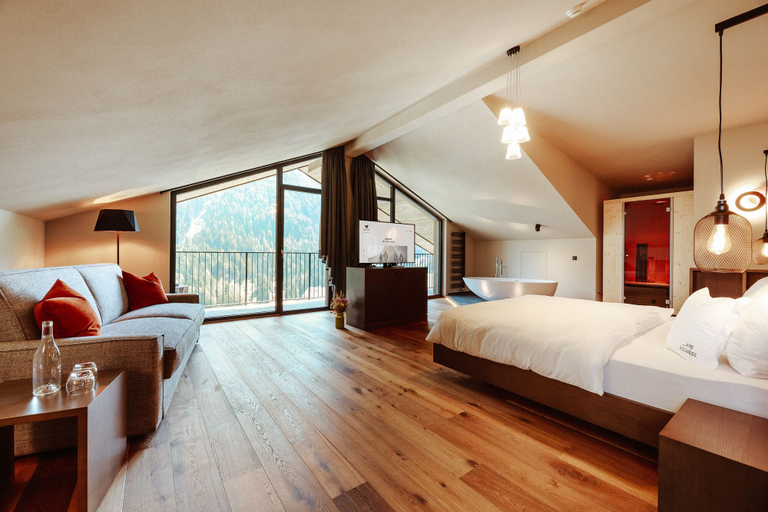 Bedroom 2, Hotel Mea Via, Bolzano