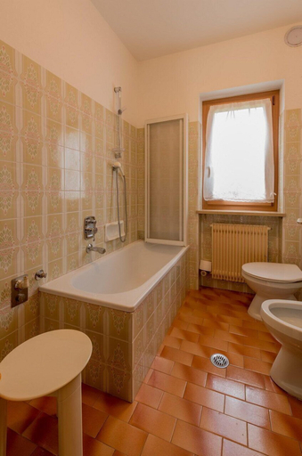 Bathroom 2, Residence Weiss, Trento