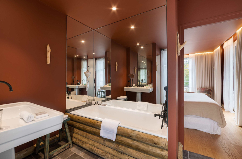 Bathroom 4, Grand Hotel Soleil d'Or, Haute-Savoie