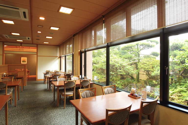 Food & Drinks 5, Hotel Kinsuien, Saiki