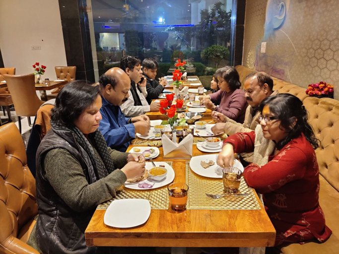Food & Drinks 5, Hotel Shri Radha Nikunj Vrindavan Opposite Prem Mandir, Mathura