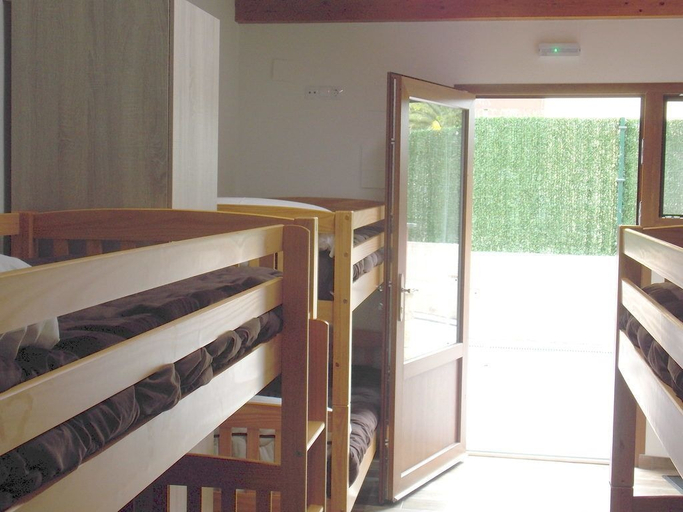 Others 5, Albergue La Cala, Cantabria