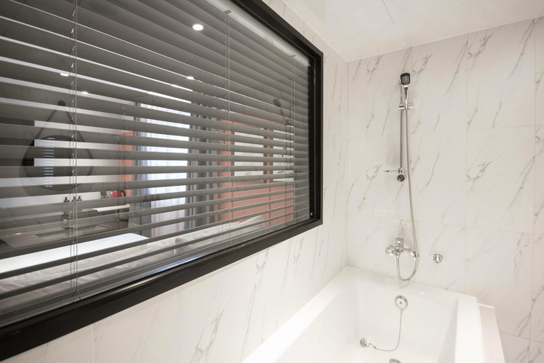 Bathroom 4, Browndot Hotel Centum City Bexco, Haeundae