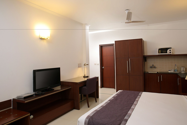 Bedroom 4, Ahuja Residency, Dlf Phase II, Gurgaon
