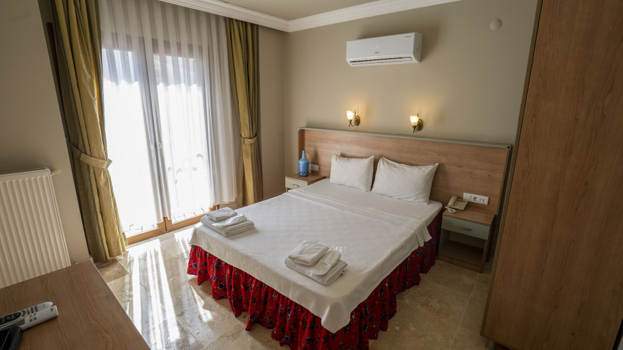 Bedroom 3, Ebruli Otel Cunda, Ayvalık