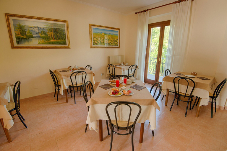 Others 5, Albergo della Corte, L'Aquila