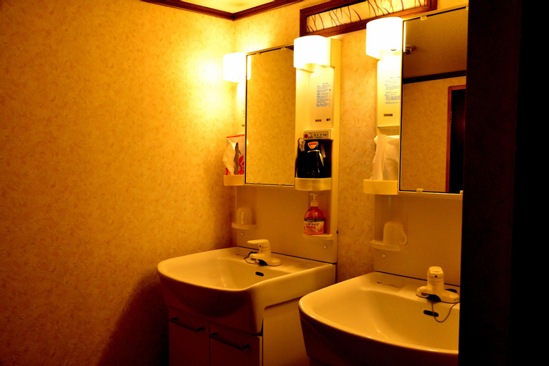 Bedroom 4, Yourou Onsen Honkan, Onomichi