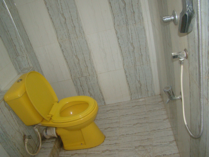 Bathroom, Down Town Hotel, N. Palatha East