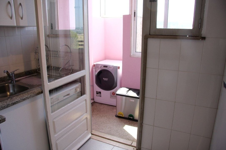 Bedroom 3, Old Market Place, Braga