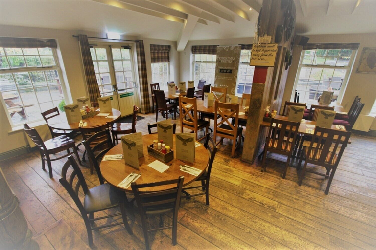Food & Drinks 5, The Tawny Owl, Wiltshire