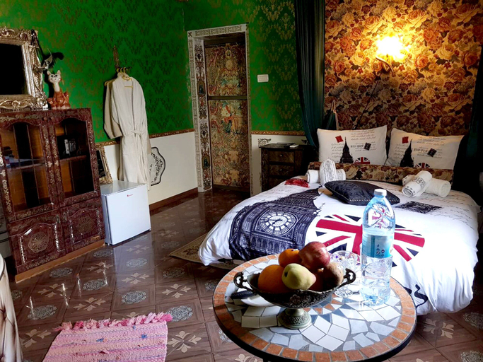 Bedroom 3, Villa Jean Em