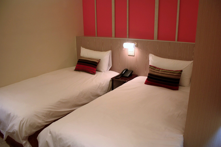 Bedroom 3, Prince To Travel Hotel, Chiayi City