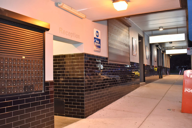 Public Area 2, Best Western Blackbutt Inn, Newcastle - Throsby