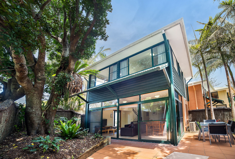 Exterior & Views 2, Crest Apartments Byron Bay, Byron
