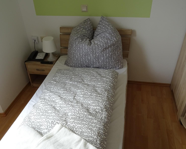 Bedroom 3, Hotel Einstein, Breisgau-Hochschwarzwald