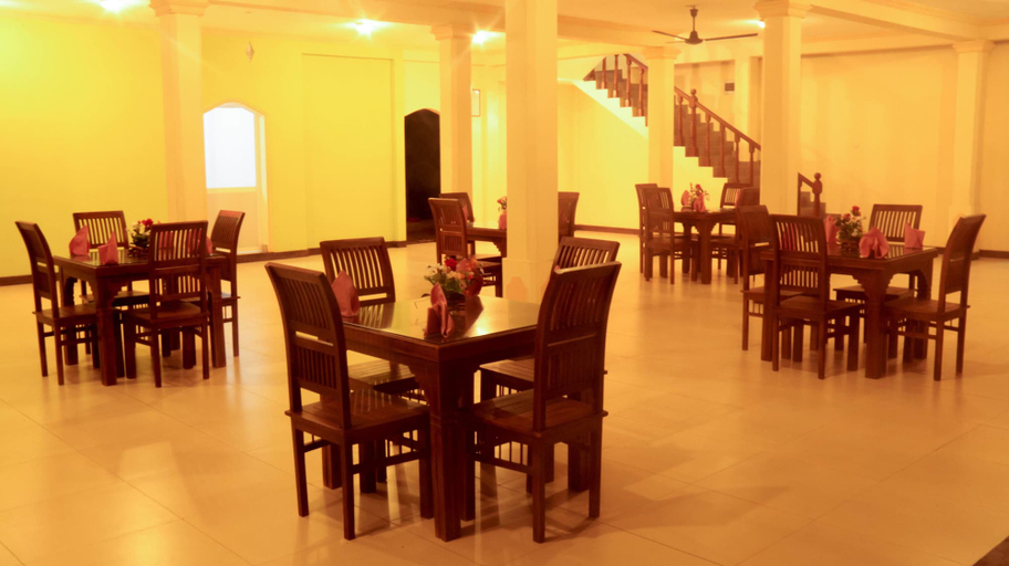 Food & Drinks 5, Ziegler Cottage, Negombo