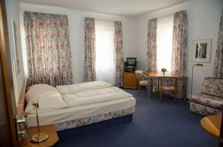 Bedroom 4, Hotel Am Rathaus, Heidelberg